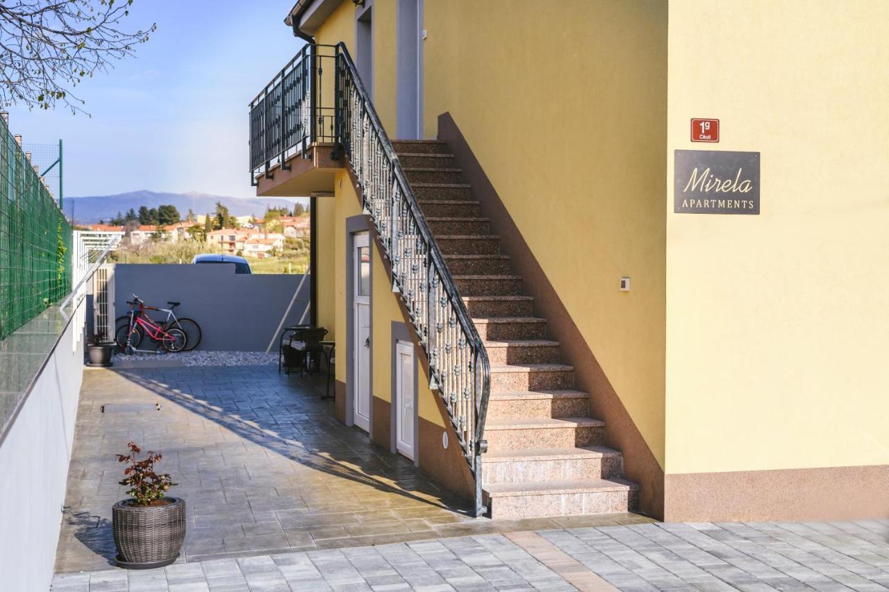 Apartments Mirela โคเปร์ ภายนอก รูปภาพ