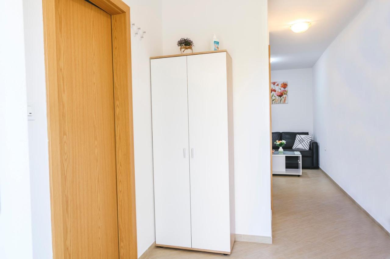 Apartments Mirela โคเปร์ ภายนอก รูปภาพ