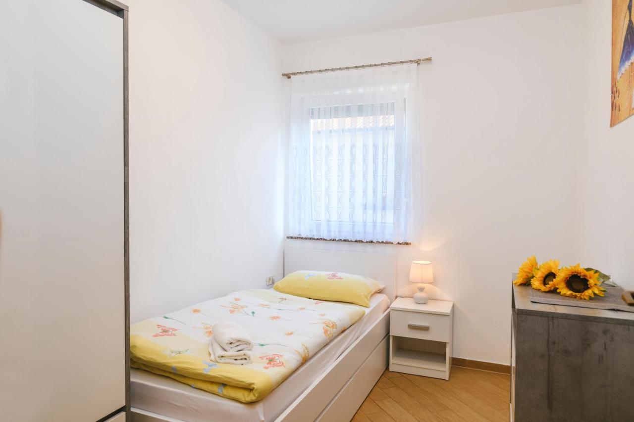 Apartments Mirela โคเปร์ ภายนอก รูปภาพ